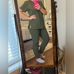 Carhartt Olive Green Women's Jogger Scrub Set